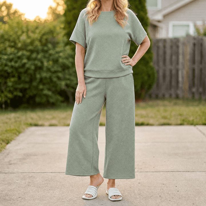Lunavia – Women's Textured Knit Two-Piece Lounge Set